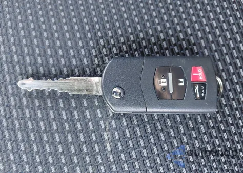 2012 Mazda Mazda3 I Touring из США, поврежденный, VIN JM1BL1V80C1648313